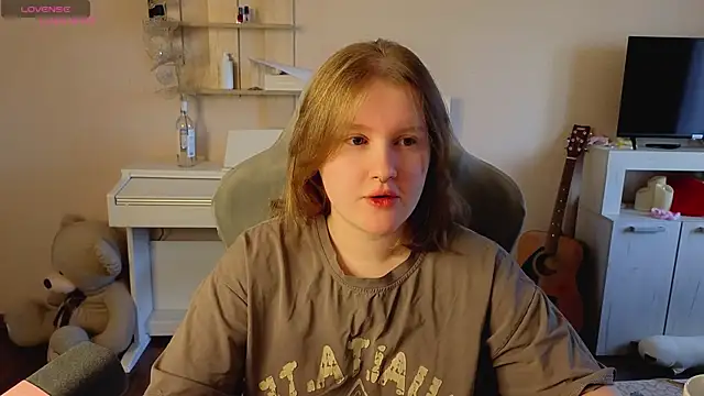 Ol1via online show from April 30, 2026, 3:13 am