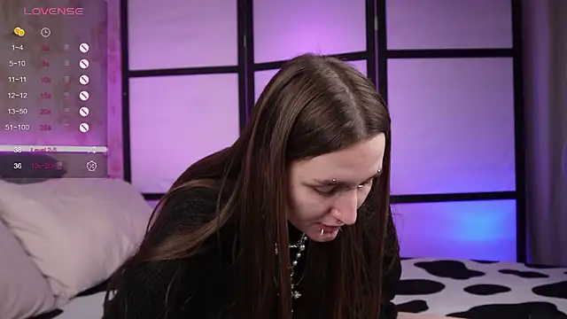 Alice Goth online show from March 8, 2026, 8:40 am