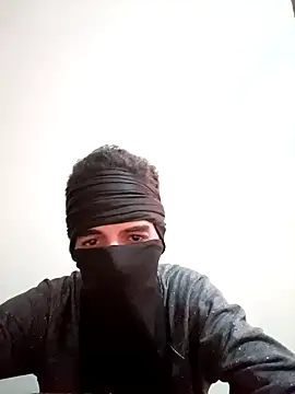 Snapshot of X-chmkar chatting on March 2, 2026, 11:28 am X-chmkar online show from March 2, 2026, 11:28 am