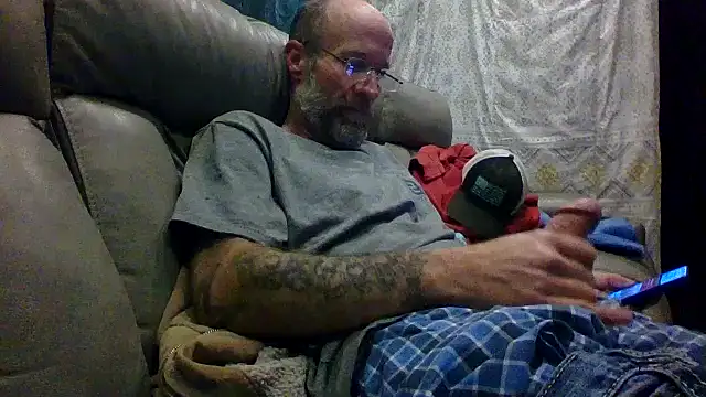 Snapshot of tittycum3636 chatting on February 8, 2026, 11:13 am tittycum3636 online show from February 8, 2026, 11:13 am