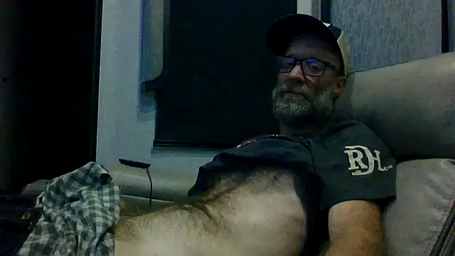 Snapshot of tittycum3636 chatting on February 22, 2026, 8:13 am tittycum3636 online show from February 22, 2026, 8:13 am