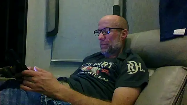Snapshot of tittycum3636 chatting on March 30, 2026, 4:13 am tittycum3636 online show from March 30, 2026, 4:13 am