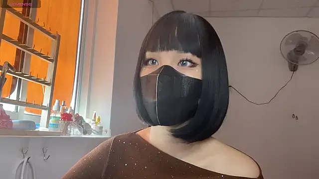 Snapshot of Tieu-May chatting on February 24, 2026, 8:12 am Tieu-May online show from February 24, 2026, 8:12 am