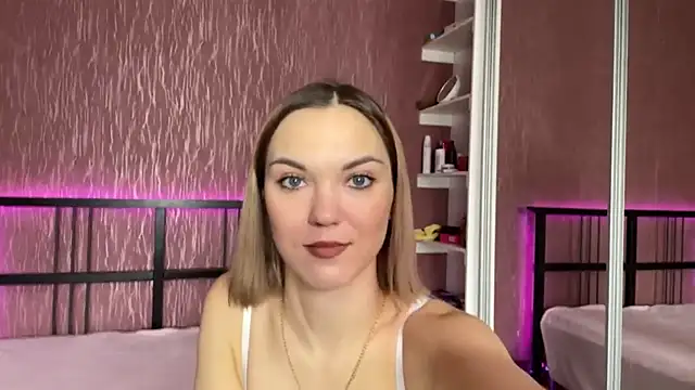 Flora Amber online show from January 16, 2026, 8:29 am