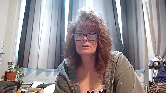 ladylavende3 online show from March 22, 2025, 9:21 pm