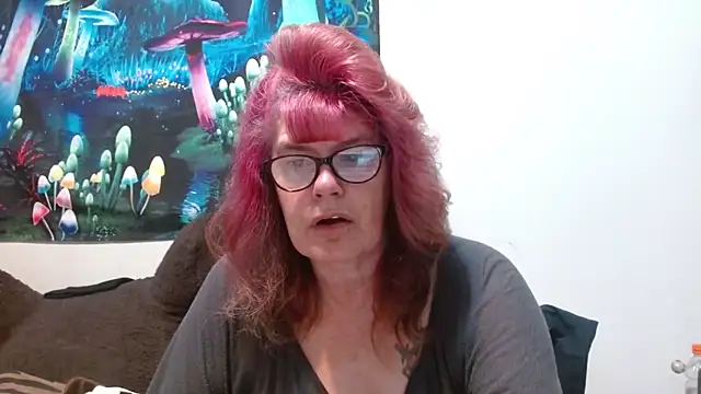 ladylavende3 online show from November 7, 2025, 2:39 pm