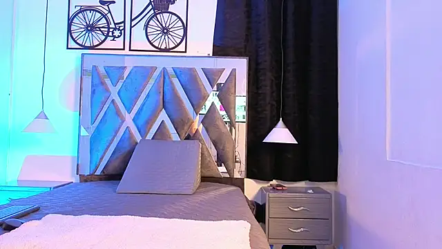 SalomeWilson online show from January 13, 2026, 7:52 pm