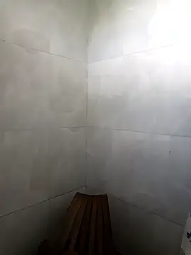 Snapshot of zaraluxx1 chatting on January 14, 2026, 7:41 pm zaraluxx1 online show from January 14, 2026, 7:41 pm