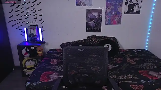 Scarleth Shadow1 online show from January 10, 2026, 12:29 pm