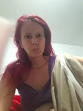 cintia love online show from May 14, 2026, 11:22 pm