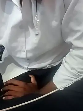 Snapshot of Sexy_sara09 chatting on February 12, 2026, 4:29 am Sexy sara09 online show from February 12, 2026, 4:29 am