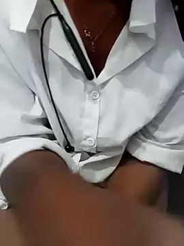 Snapshot of Sexy_sara09 chatting on February 14, 2026, 4:31 am Sexy sara09 online show from February 14, 2026, 4:31 am