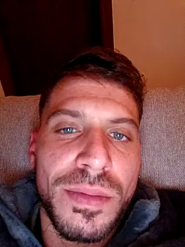 Adrianxxxxxx53 online show from January 18, 2026, 3:21 am