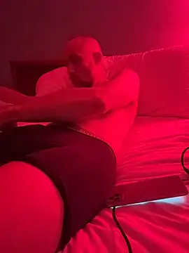 Snapshot of cloudyplay661 chatting on February 5, 2026, 7:13 am cloudyplay661 online show from February 5, 2026, 7:13 am