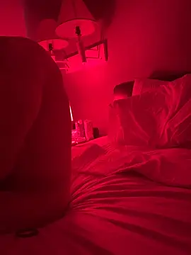 Snapshot of cloudyplay661 chatting on February 8, 2026, 4:32 pm cloudyplay661 online show from February 8, 2026, 4:32 pm