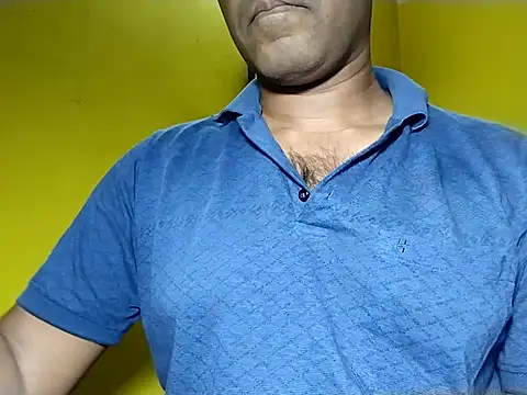 Snapshot of Lucky___05 chatting on February 10, 2026, 7:01 am Lucky 05 online show from February 10, 2026, 7:01 am