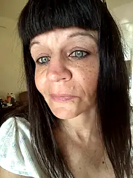 Petitegreeneyez69 online show from March 16, 2026, 12:27 am