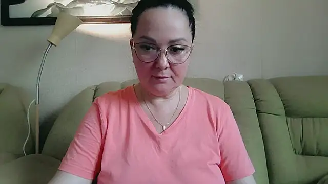 Snapshot of infinity_loveliness chatting on June 16, 2026, 6:27 am infinity loveliness online show from June 16, 2026, 6:27 am