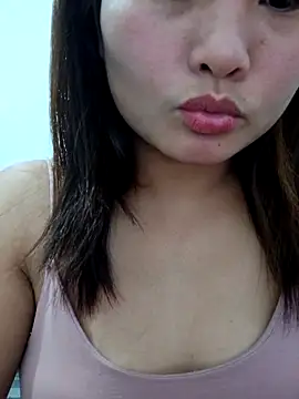 Snapshot of Sweet--Sexy chatting on March 14, 2026, 12:43 pm Sweet--Sexy online show from March 14, 2026, 12:43 pm