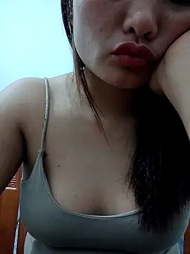 Snapshot of Sweet--Sexy chatting on April 15, 2026, 7:58 pm Sweet--Sexy online show from April 15, 2026, 7:58 pm