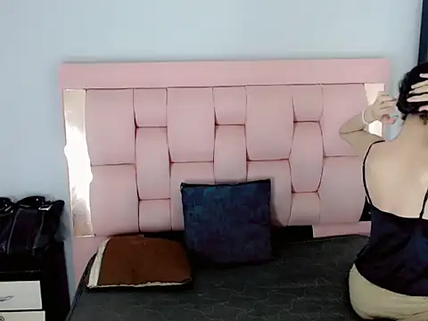 sora jun online show from February 12, 2026, 12:44 pm