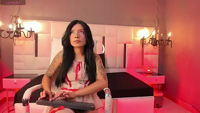 Snapshot of MAGIC_ISIS_ chatting on February 3, 2026, 6:00 am MAGIC ISIS online show from February 3, 2026, 6:00 am