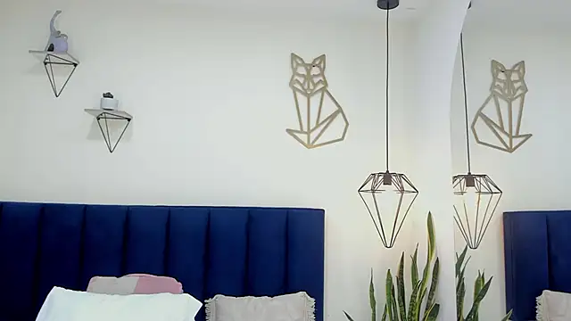 Snapshot of mayaevansmg chatting on February 19, 2026, 12:12 pm mayaevansmg online show from February 19, 2026, 12:12 pm