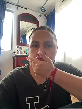 Snapshot of Selene_Voon chatting on April 13, 2026, 9:09 pm Selene Voon online show from April 13, 2026, 9:09 pm