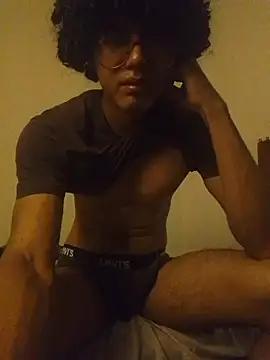 cutetwinkldr online show from January 14, 2026, 5:13 am