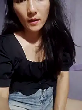 Snapshot of Asami_6868 chatting on May 11, 2026, 4:15 pm Asami 6868 online show from May 11, 2026, 4:15 pm