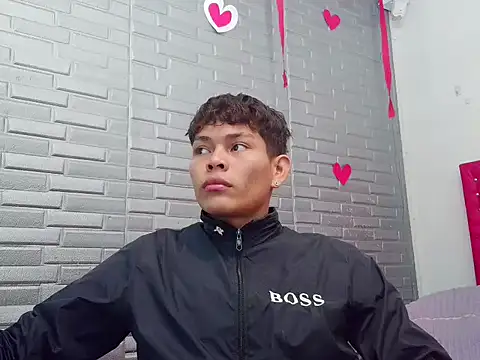 brosscams2025 online show from February 10, 2026, 9:08 pm