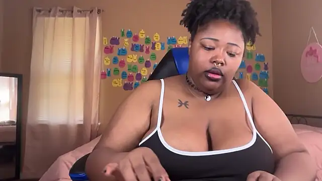 Snapshot of Chocolatebunnyxx96 chatting on June 21, 2026, 3:47 pm Chocolatebunnyxx96 online show from June 21, 2026, 3:47 pm