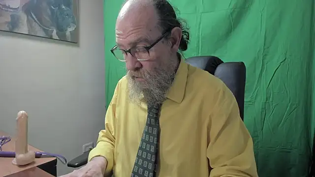 Uncle Hottie online show from March 18, 2026, 4:32 pm