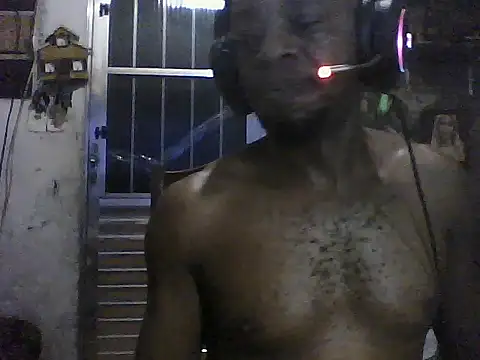 Negaomalinha1 online show from May 8, 2026, 3:45 am