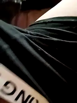 folkdam80 online show from February 3, 2026, 6:40 am