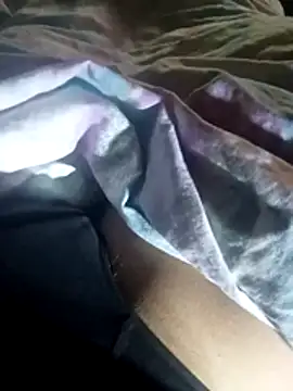 folkdam80 online show from February 23, 2026, 6:33 am