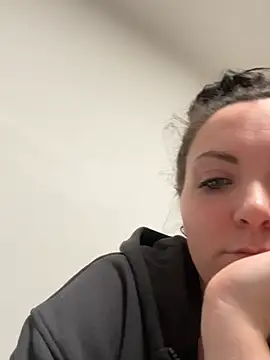 InkedCurly L online show from February 11, 2026, 6:13 pm