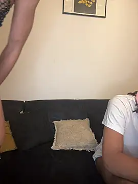 Snapshot of Kaly_vibes chatting on February 4, 2026, 9:09 pm Kaly vibes online show from February 4, 2026, 9:09 pm