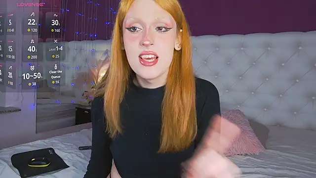 LunaBl1ss online show from March 4, 2026, 3:29 pm