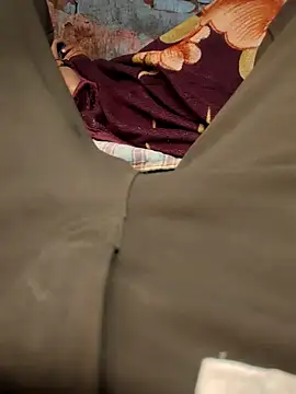 Snapshot of Cupalshow123 chatting on January 12, 2026, 9:25 am Cupalshow123 online show from January 12, 2026, 9:25 am