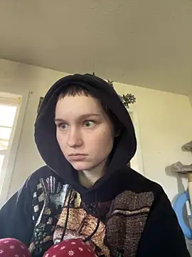 Snapshot of SugarNCinnamon chatting on April 6, 2026, 6:42 pm SugarNCinnamon online show from April 6, 2026, 6:42 pm