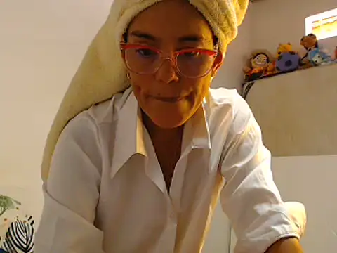 Elizabeth manzon online show from July 16, 2026, 7:53 pm