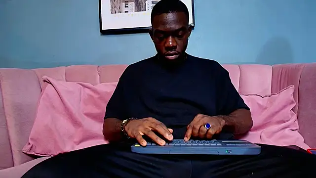 Snapshot of bro_friends chatting on February 26, 2026, 1:10 pm bro friends online show from February 26, 2026, 1:10 pm