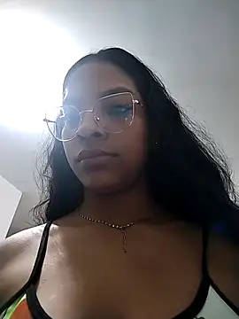 KATALINA SANTANA  online show from March 1, 2026, 11:40 pm