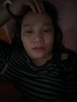 kiki-cute online show from January 14, 2026, 6:08 am