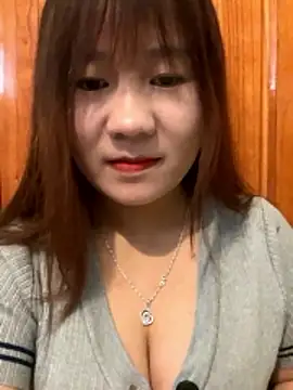 Snapshot of Liness101 chatting on January 14, 2026, 2:28 am Liness101 online show from January 14, 2026, 2:28 am