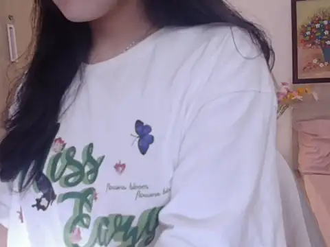 Snapshot of BunnyT_Bae__ chatting on March 17, 2026, 11:02 am BunnyT Bae online show from March 17, 2026, 11:02 am