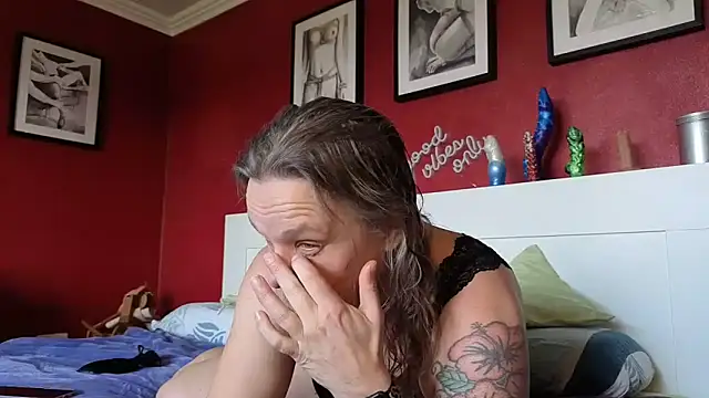 Snapshot of XylaPhoenix chatting on February 26, 2026, 1:10 pm XylaPhoenix online show from February 26, 2026, 1:10 pm