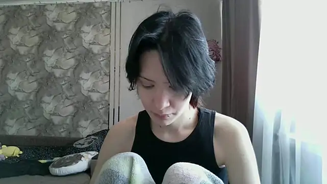 LxayBloom online show from February 6, 2026, 9:34 am