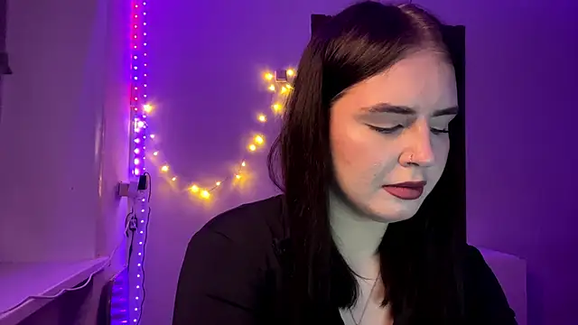 Snapshot of FerniQuam chatting on January 7, 2026, 6:10 pm FerniQuam online show from January 7, 2026, 6:10 pm